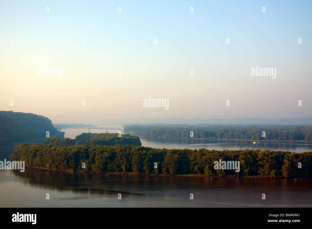 Mississippi river bluffs hires stock photography and images Alamy