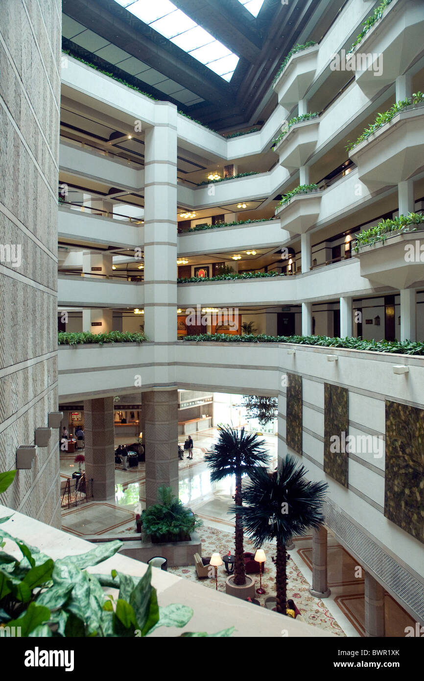 Atrium of the luxurious 5-star Taj Bengal hotel in Kolkata, India Stock Photo