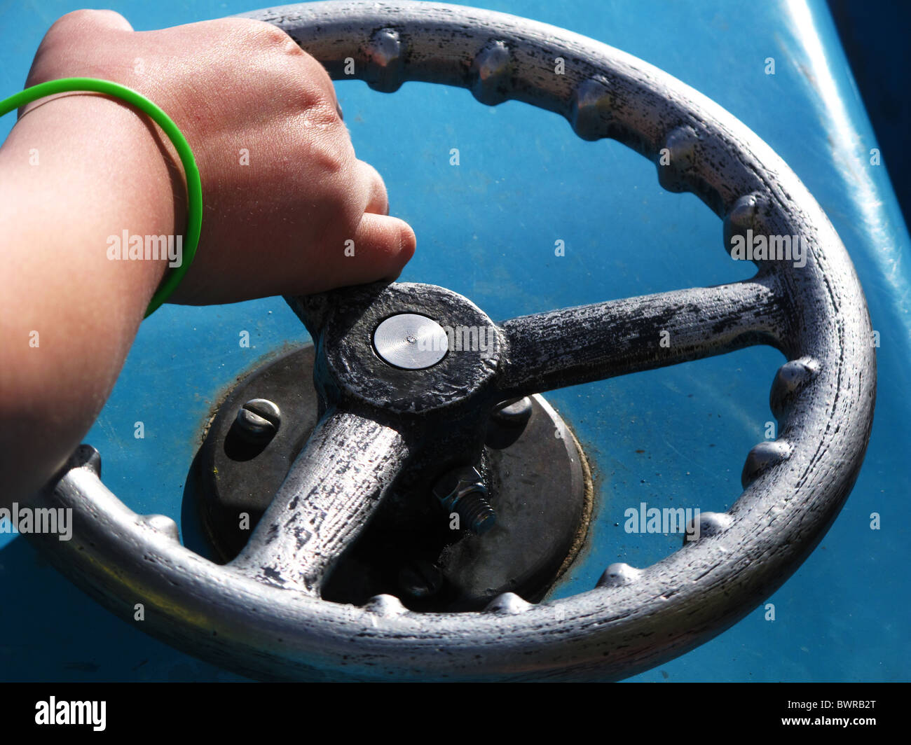 Boat steering wheel hires stock photography and images Alamy