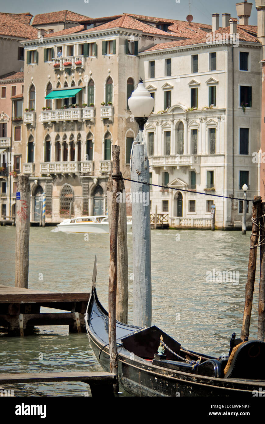 Venice houses grand canal hi-res stock photography and images - Alamy