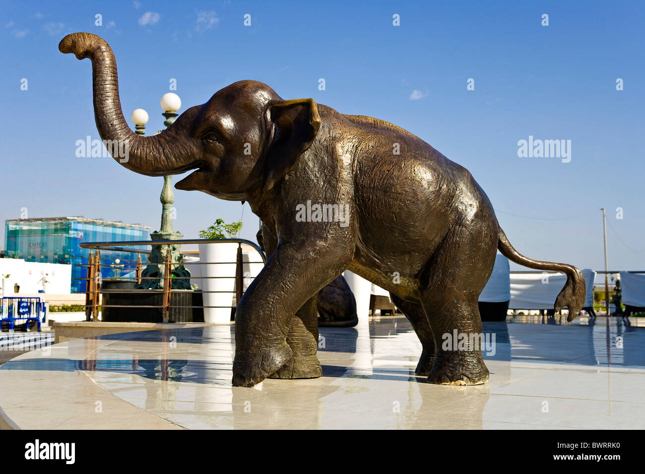 Elephant sculptures by the sea hires stock photography and images Alamy