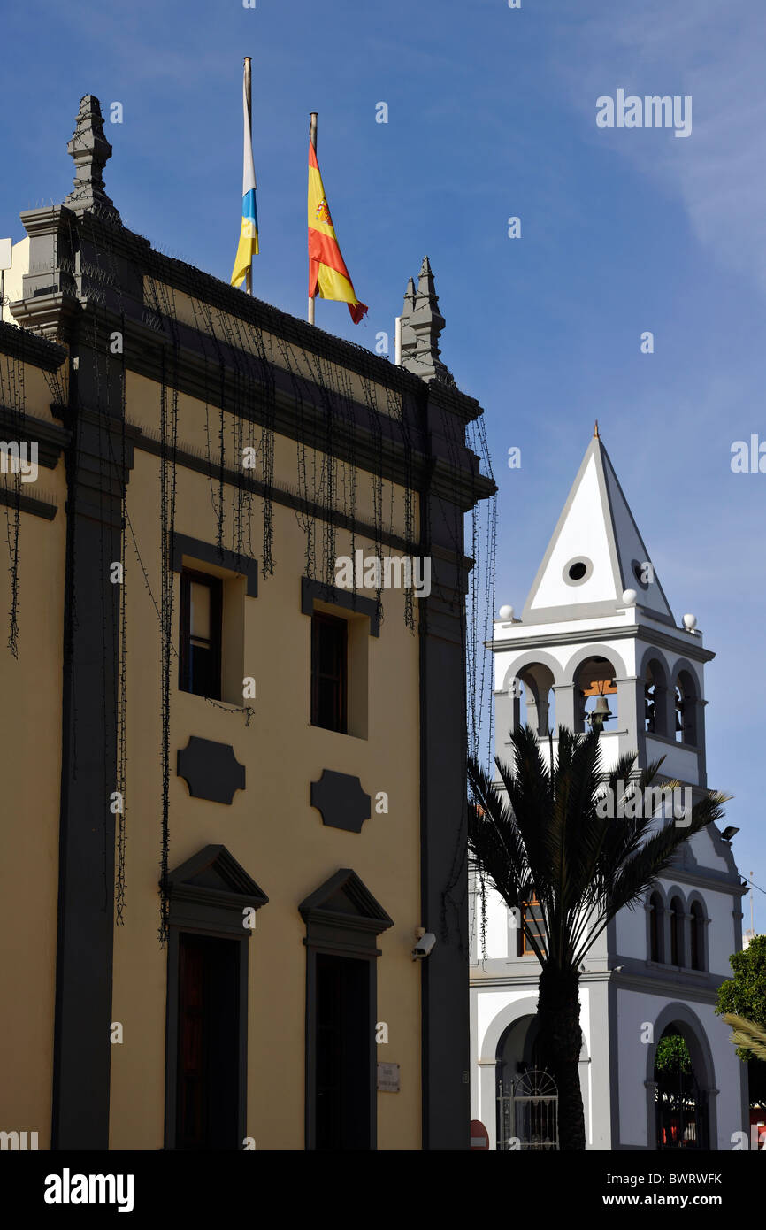 Cabildo, seat of the island's government, left, parish church of Nuestra Senora del Rosario, Puerto del Rosario, Fuerteventura Stock Photo