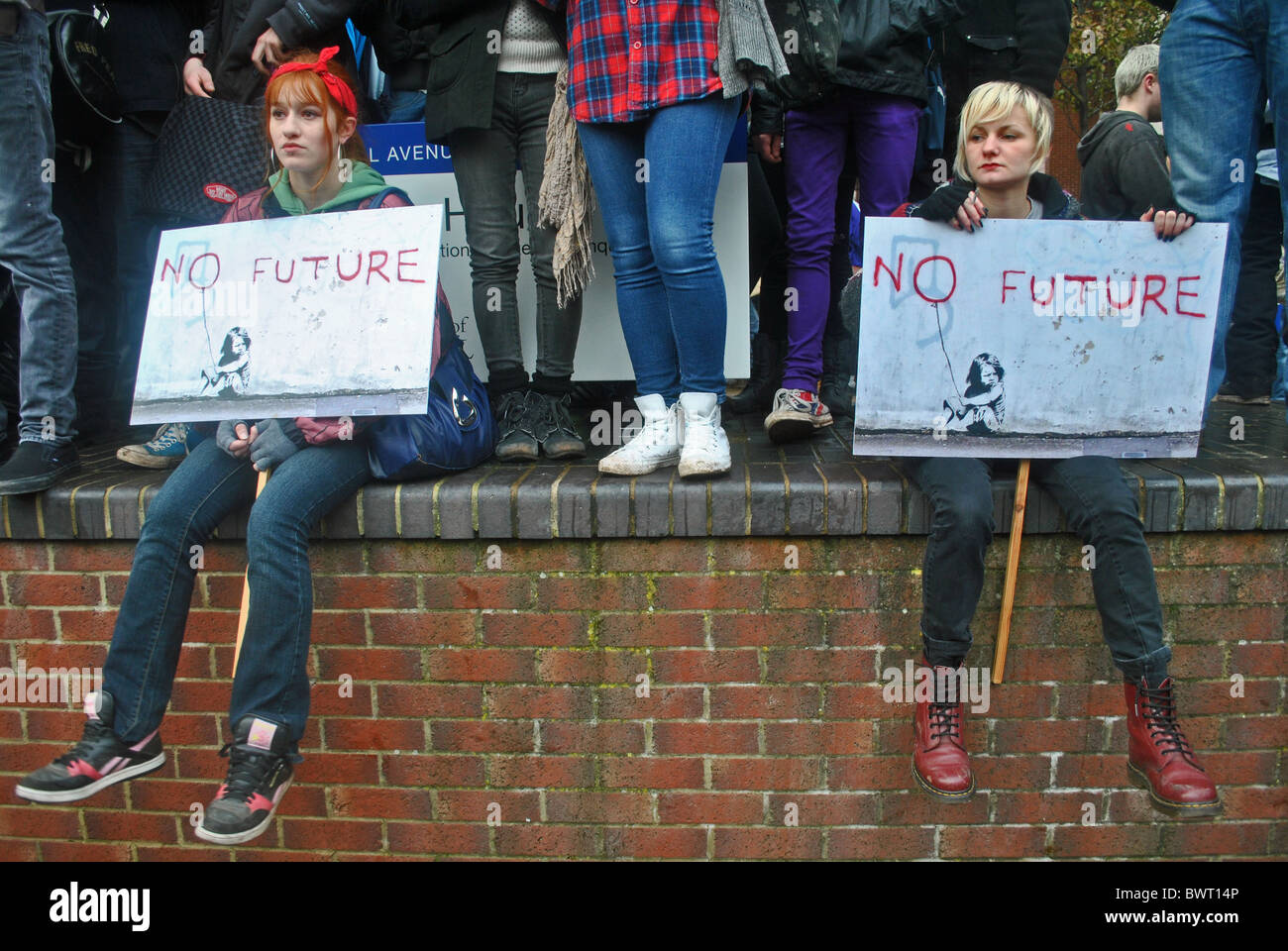 University funding protest hi-res stock photography and images - Alamy