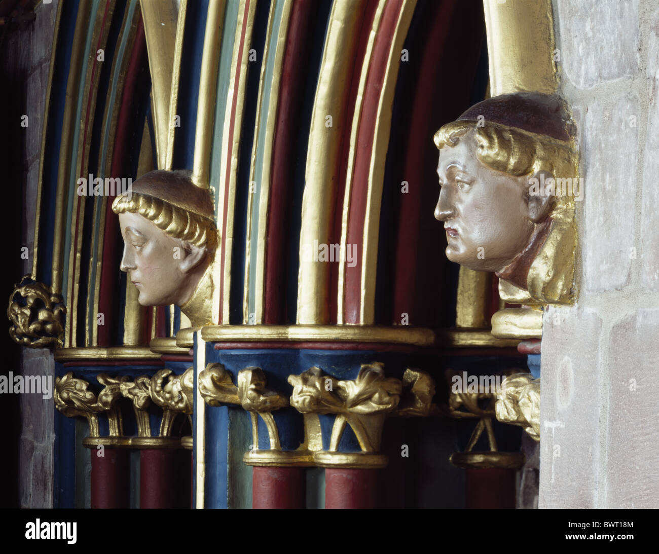 Carved heads hires stock photography and images Alamy