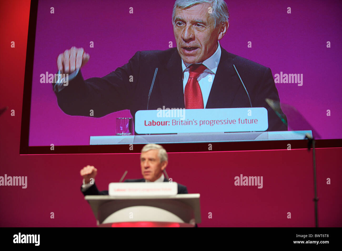 Jack Straw addresses delgates attending the Labour Party Conference in