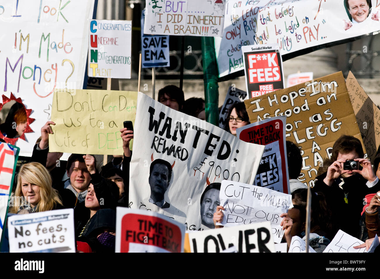 Placard placards banners hi-res stock photography and images - Alamy