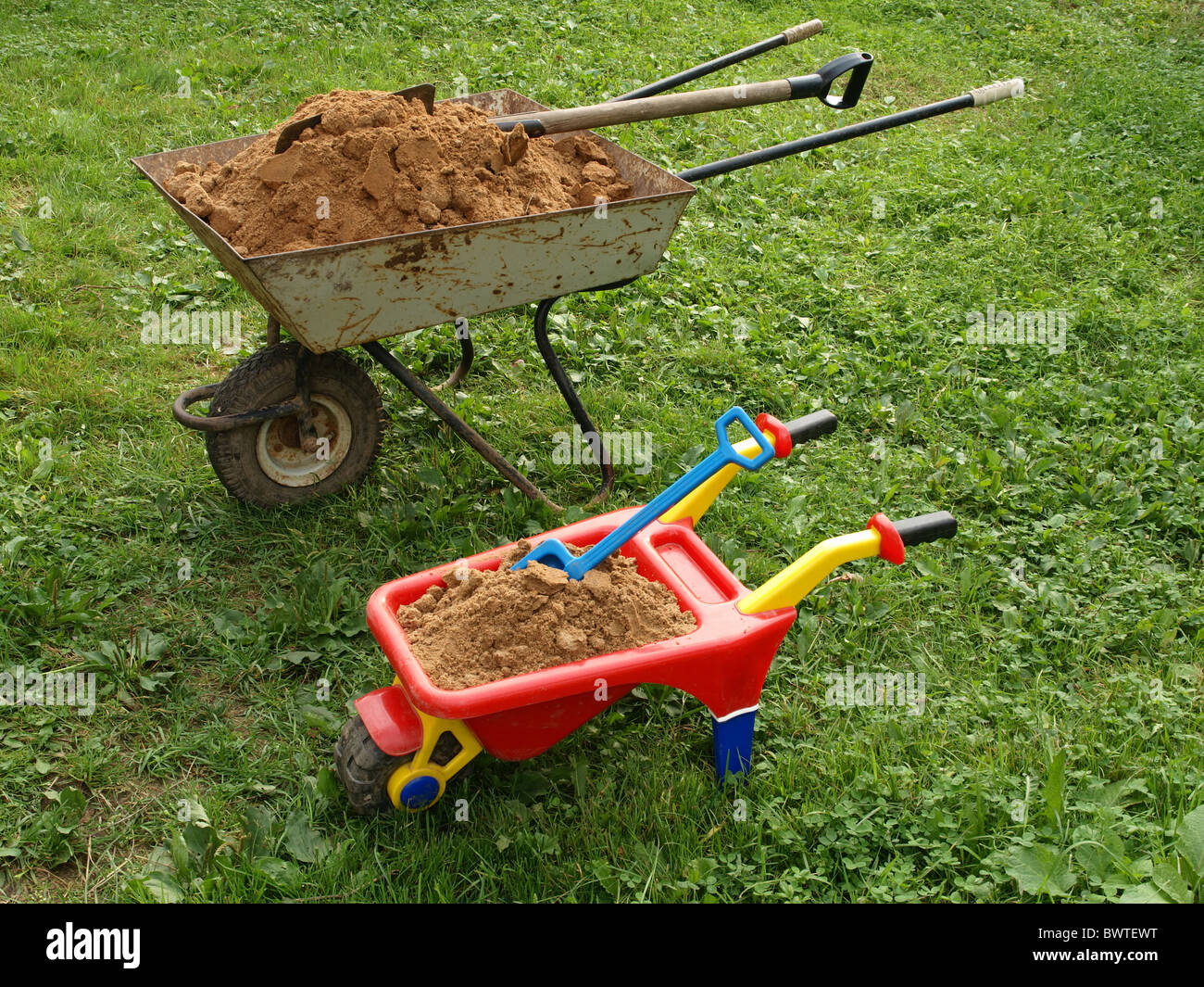 Multiple Wheelbarrows Two wheelbarrows hi-res stock photography and images - Alamy