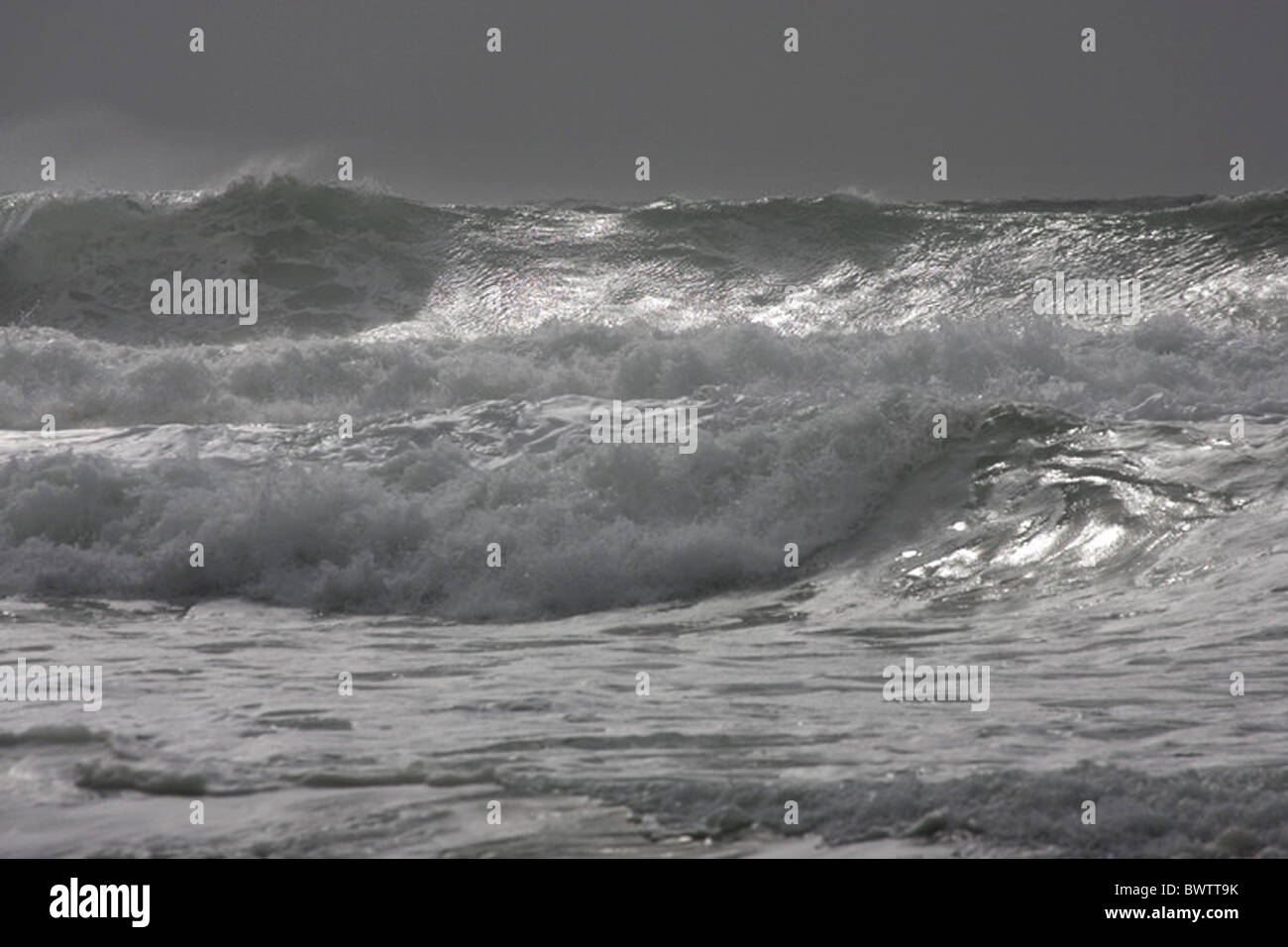 Atlantic storm waves breaking hi-res stock photography and images - Alamy