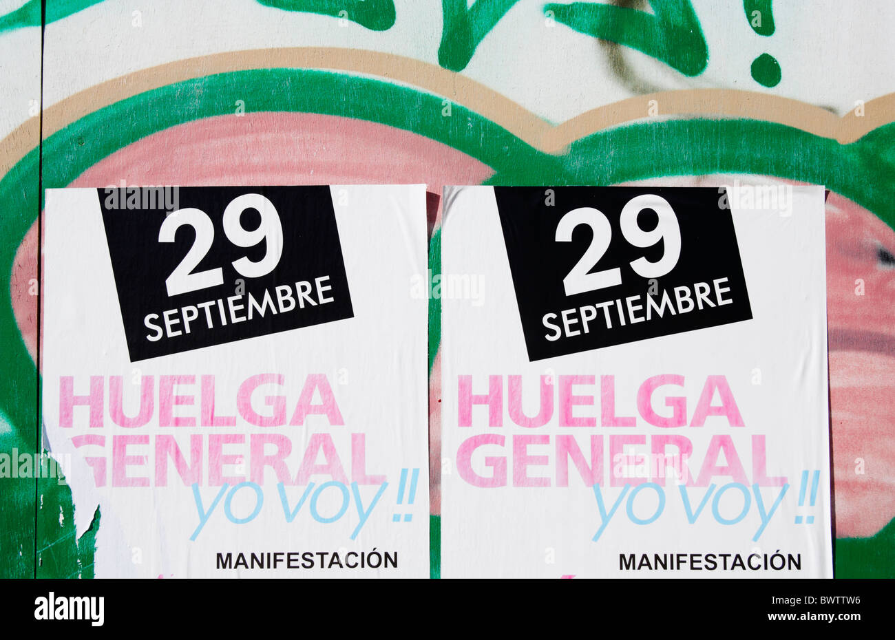 Huelga General yo voy (general strike I'm going) posters in Spain Stock Photo