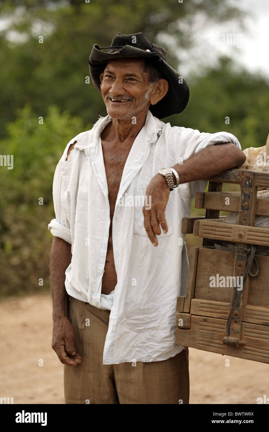 Vestimenta do peao pantaneiro hi-res stock photography and images - Alamy