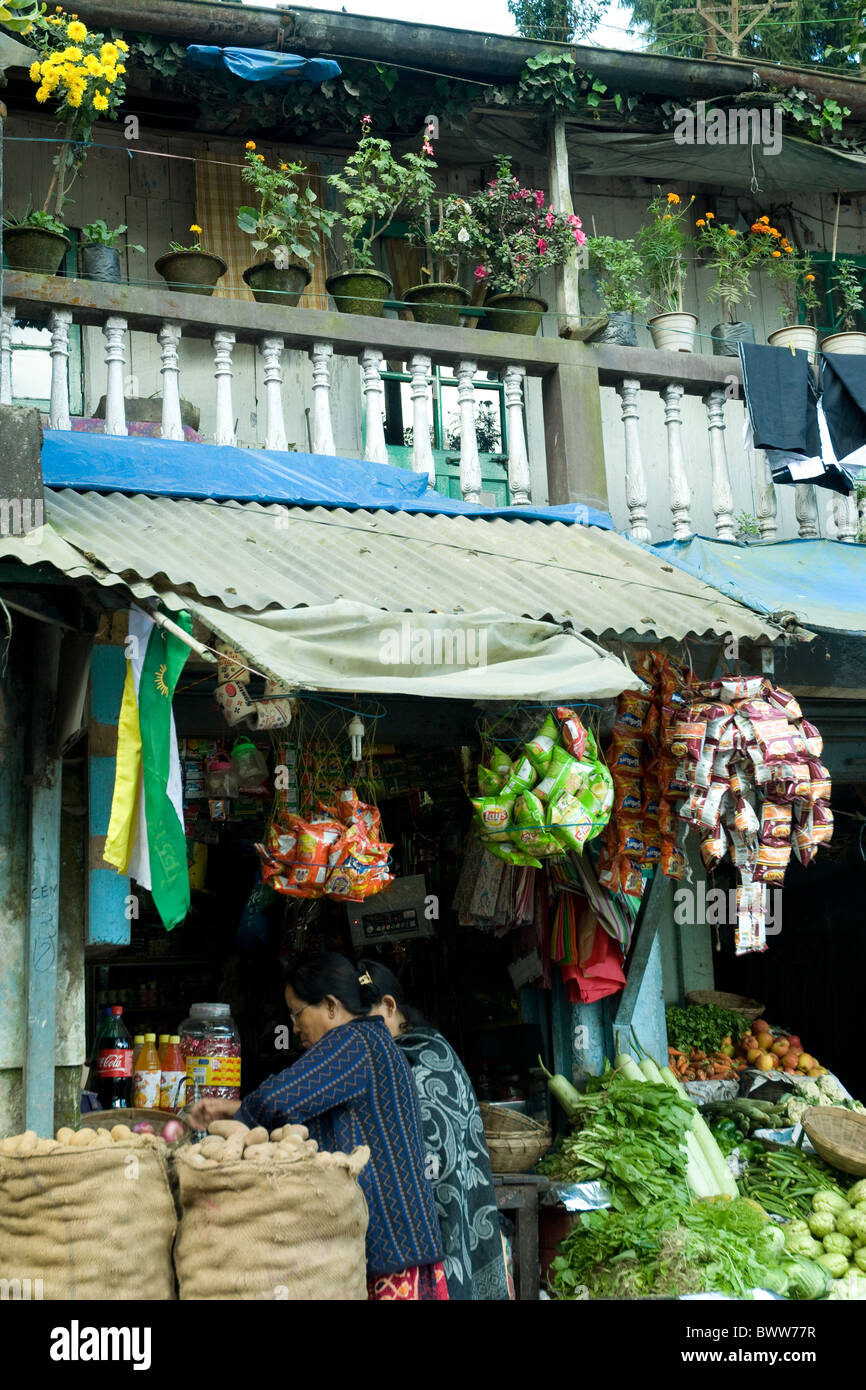 A small fruit and vegetable shop in Darjeeling; in cool mountain heights produce grows easily Stock Photo