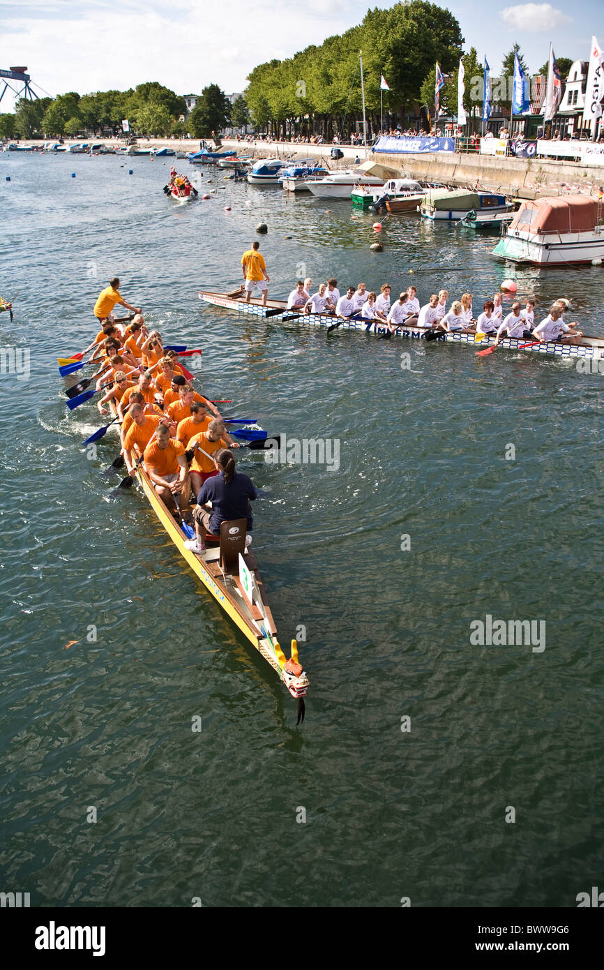 Dragon Boat Race [Drachenbootrennen] 2008 Final in Warnemünde, Germany © Myrleen Pearson Stock Photo