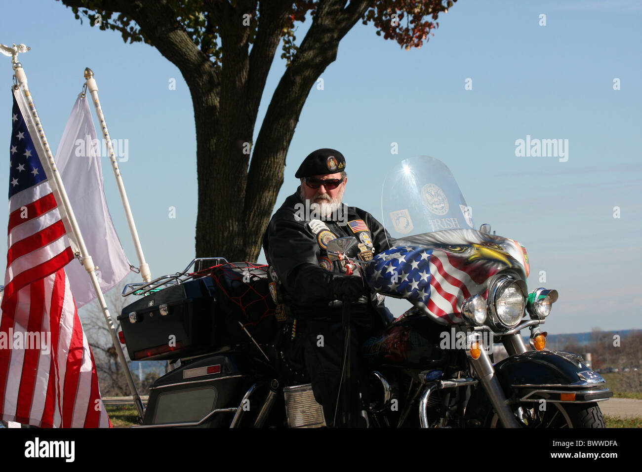 Is veterans day a stat holiday