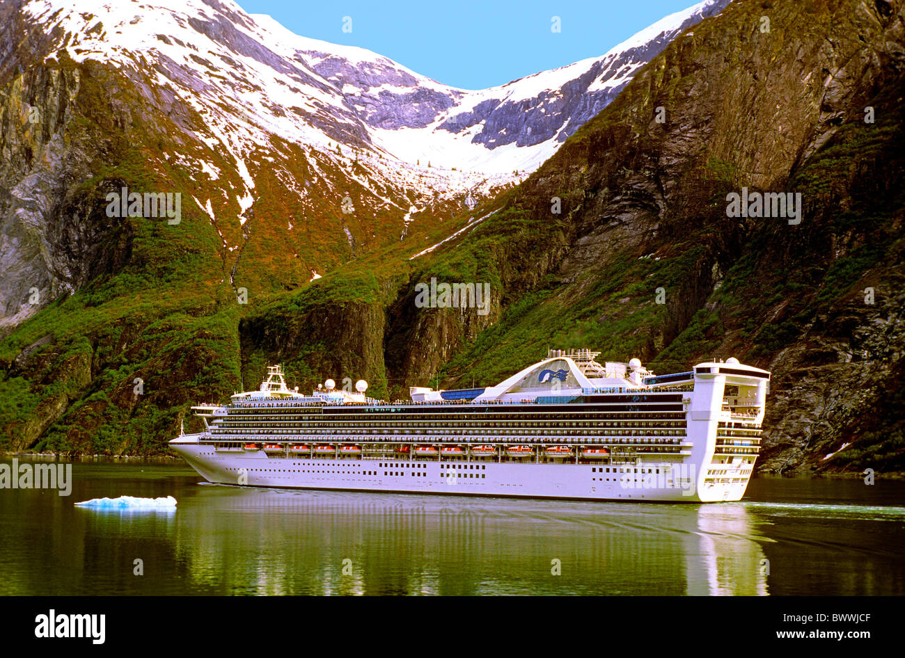 Princess cruise ship Stock Photo - Alamy
