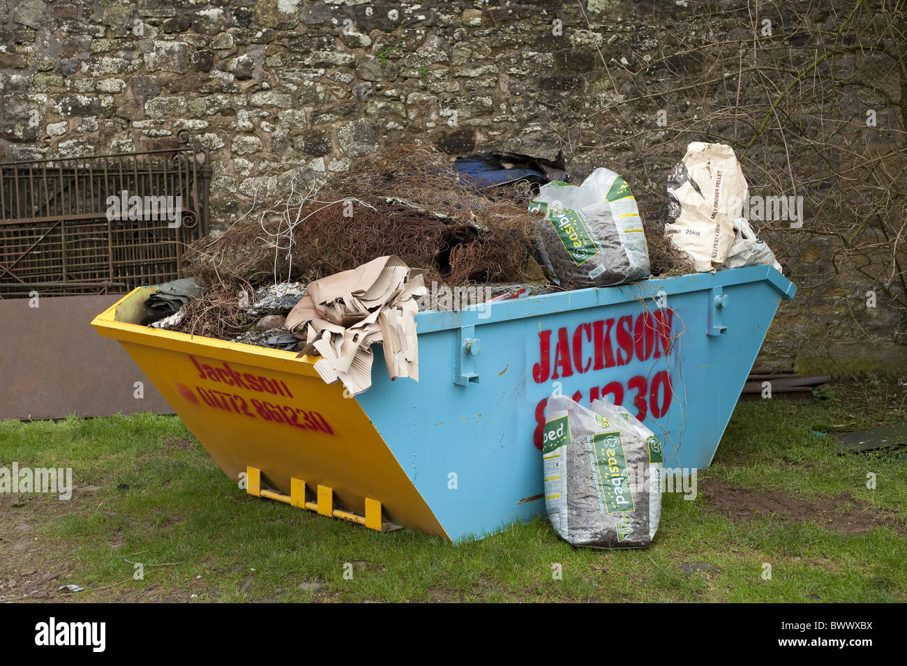 Skip full rubbish on hi-res stock photography and images - Alamy