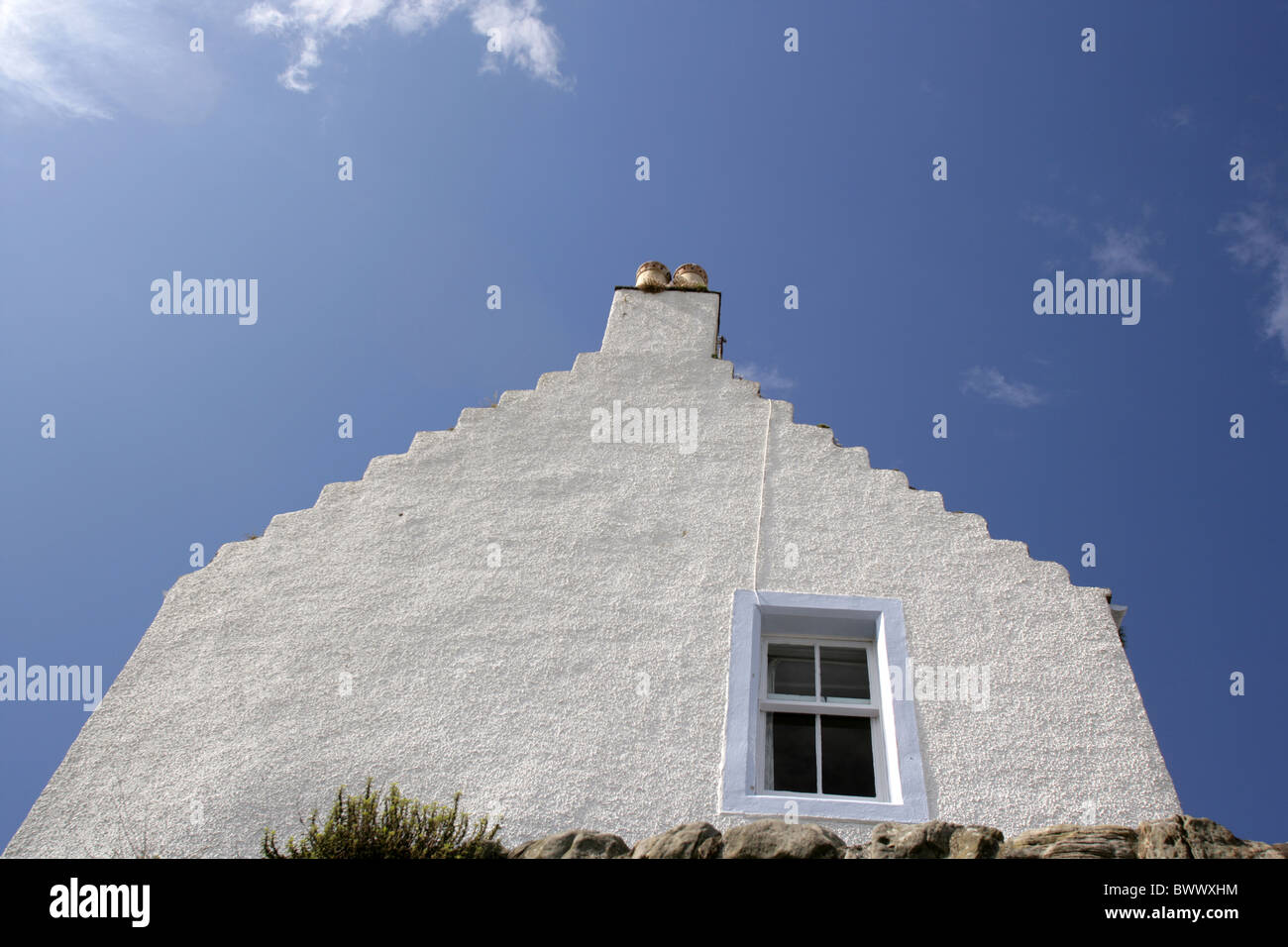 Whitewashed house with crow stepped gable in Crail , Fife. Stock Photo