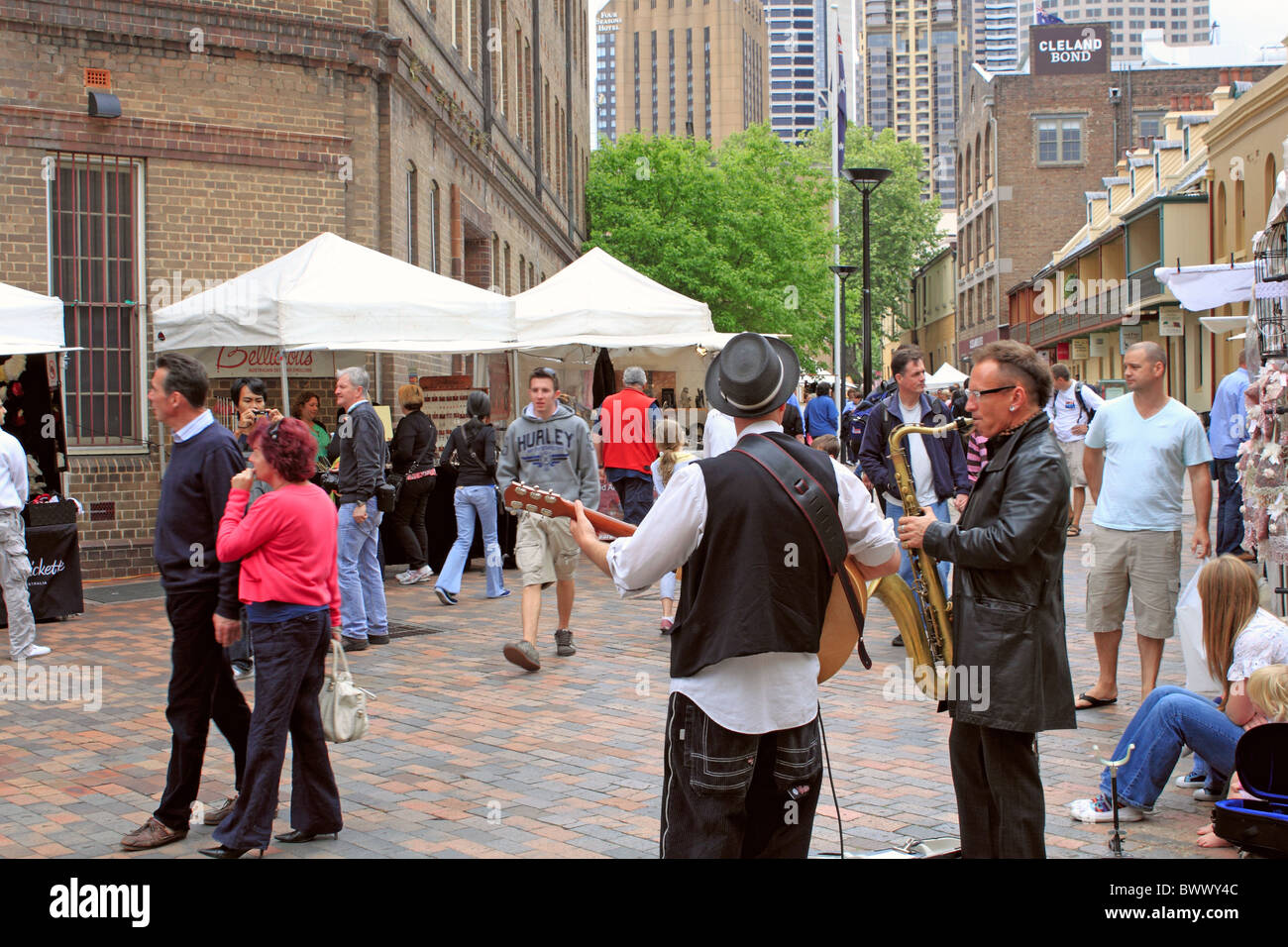 Buskers entertain the crowds at Rocks Market in Playfair Street, Sydney, New South Wales, NSW, Australia, Australasia Stock Photo