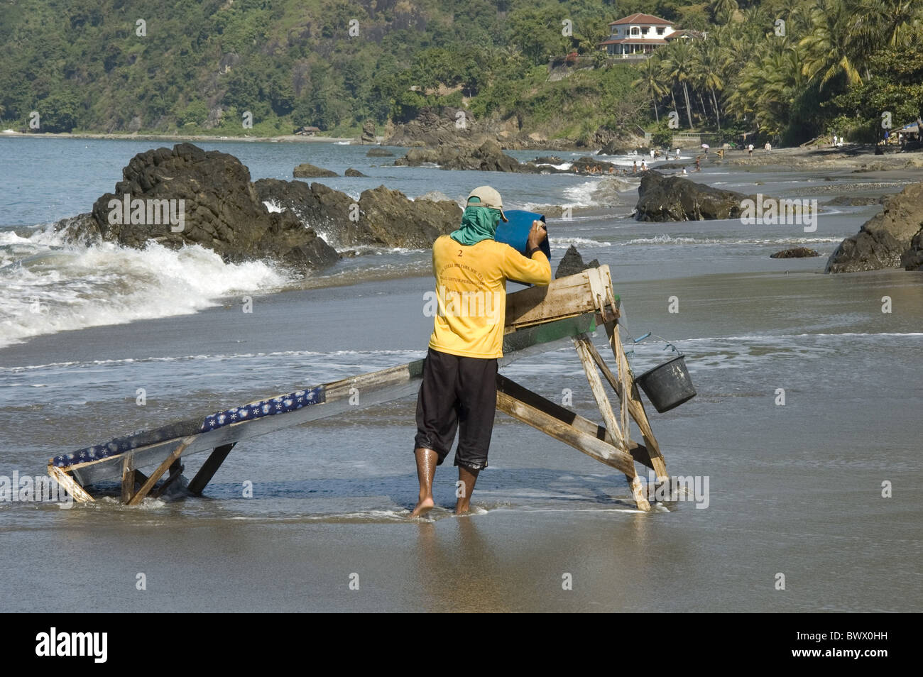 Sifting Sand Stock Photos & Sifting Sand Stock Images Page 2 Alamy