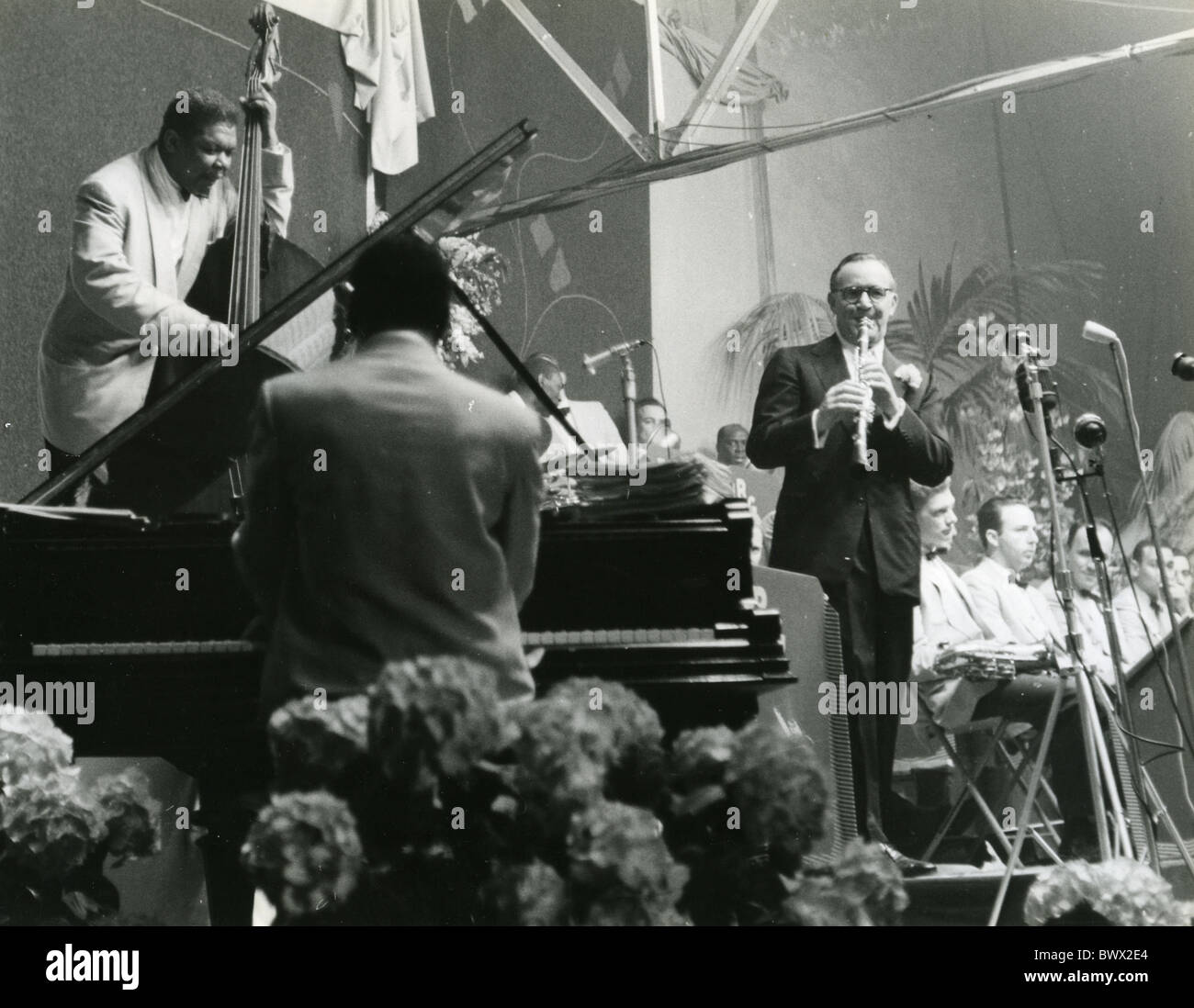 BENNY GOODMAN (19091986) US jazz bandleader at right on Stock