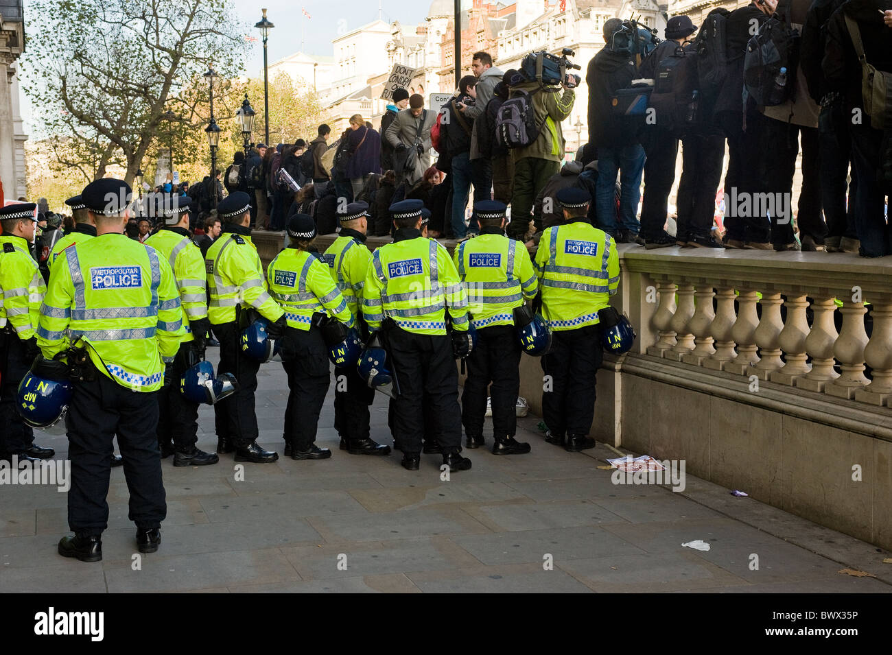Kettling hires stock photography and images Alamy