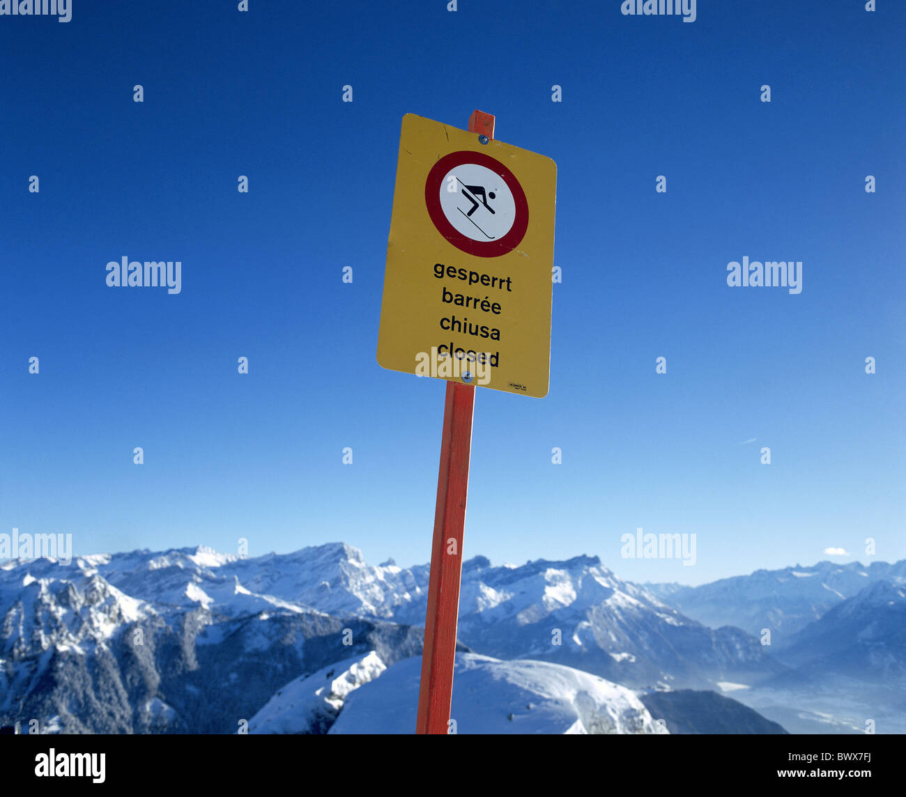 mountains tip board infrastructure canton Vaud Leysin slope closed sign shield Switzerland Europe ski Va Stock Photo