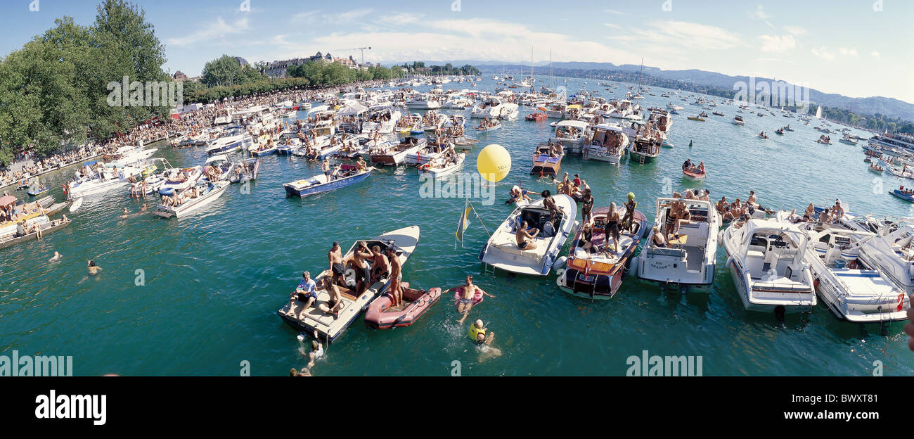 Switzerland Europe town city Zurich life Streetparade party fête in 1999 lake sea boats people Fisheye Stock Photo
