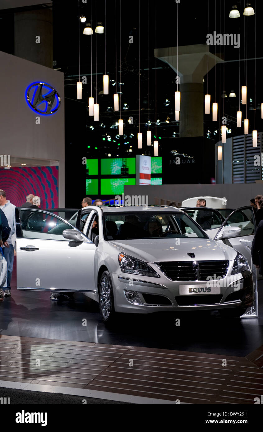 Hyundai Equus at the 2010 LA Auto Show in the Los Angeles Convention ...