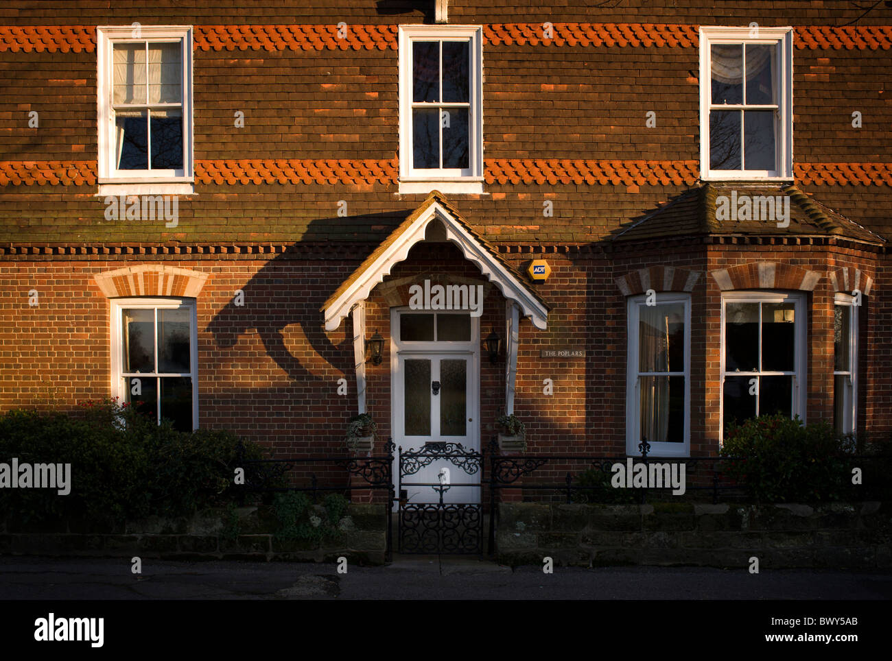 Tile hung porch hires stock photography and images Alamy