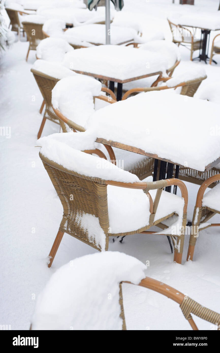 Patio Furniture Covered in Snow Stock Photo Alamy