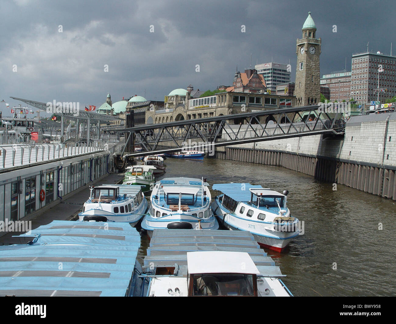 boats Germany Europe Elbe harbour port Hamburg canal channel landing stages ships Saint Pauli Stock Photo