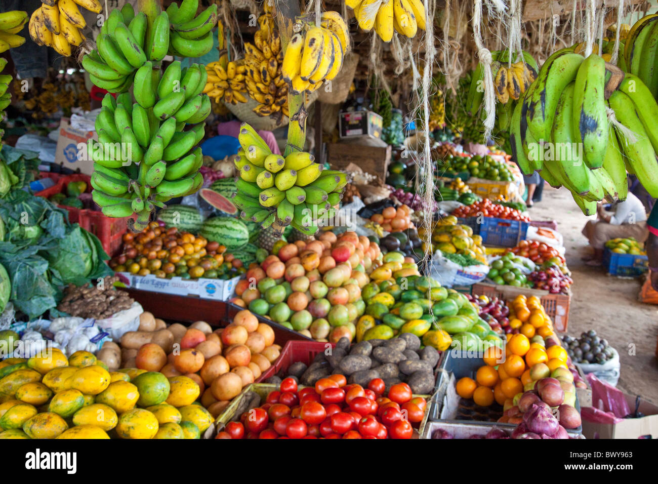 New Ngara City Park Hawkers Market, Nairobi, Kenya Stock Photo Alamy