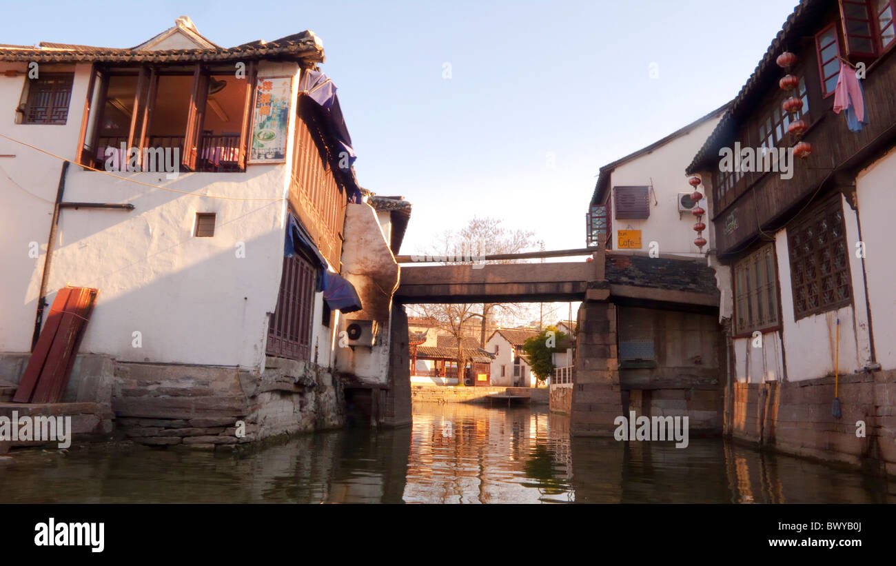 Two Story Traditional Homes Along The Canal Zhujiajiao Ancient Town Shanghai China Stock Photo Alamy