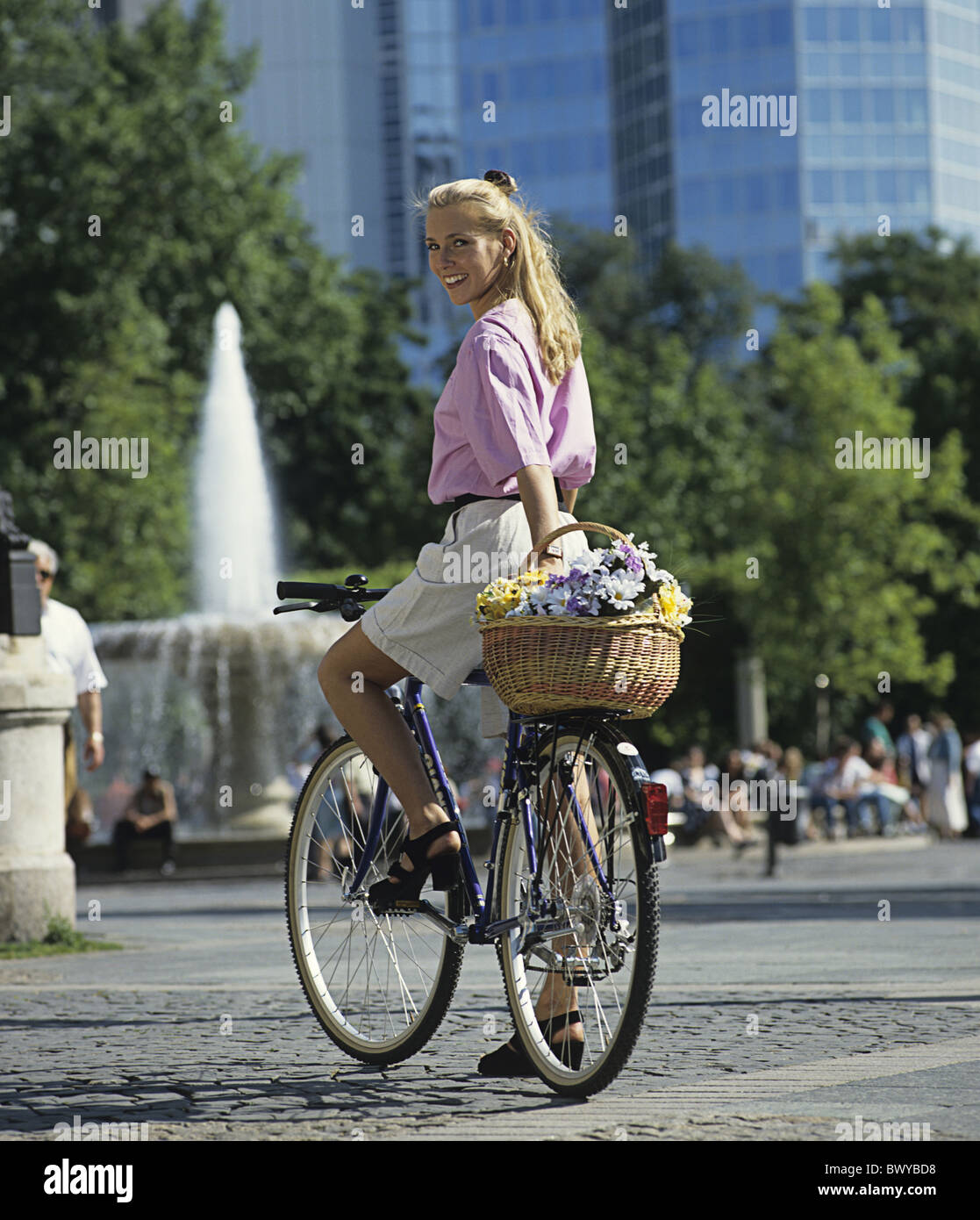 driving bicycle