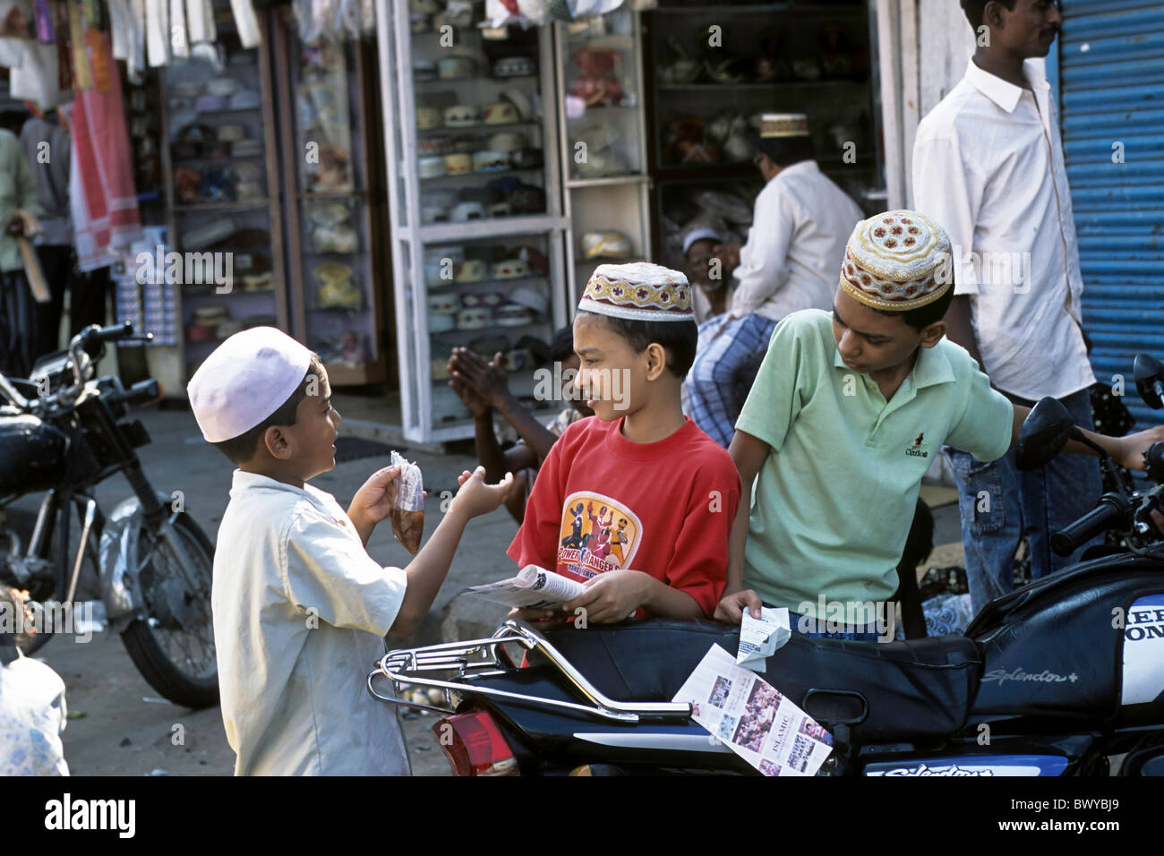 Boy cap bike hi-res stock photography and images - Page 5 - Alamy