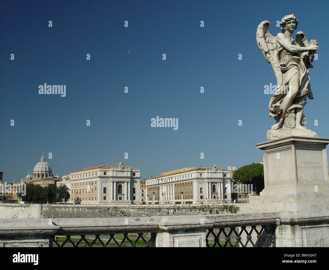 angel´s bridge figure Italy Europe plastic Ponte Sant´Angelo river Rome ...