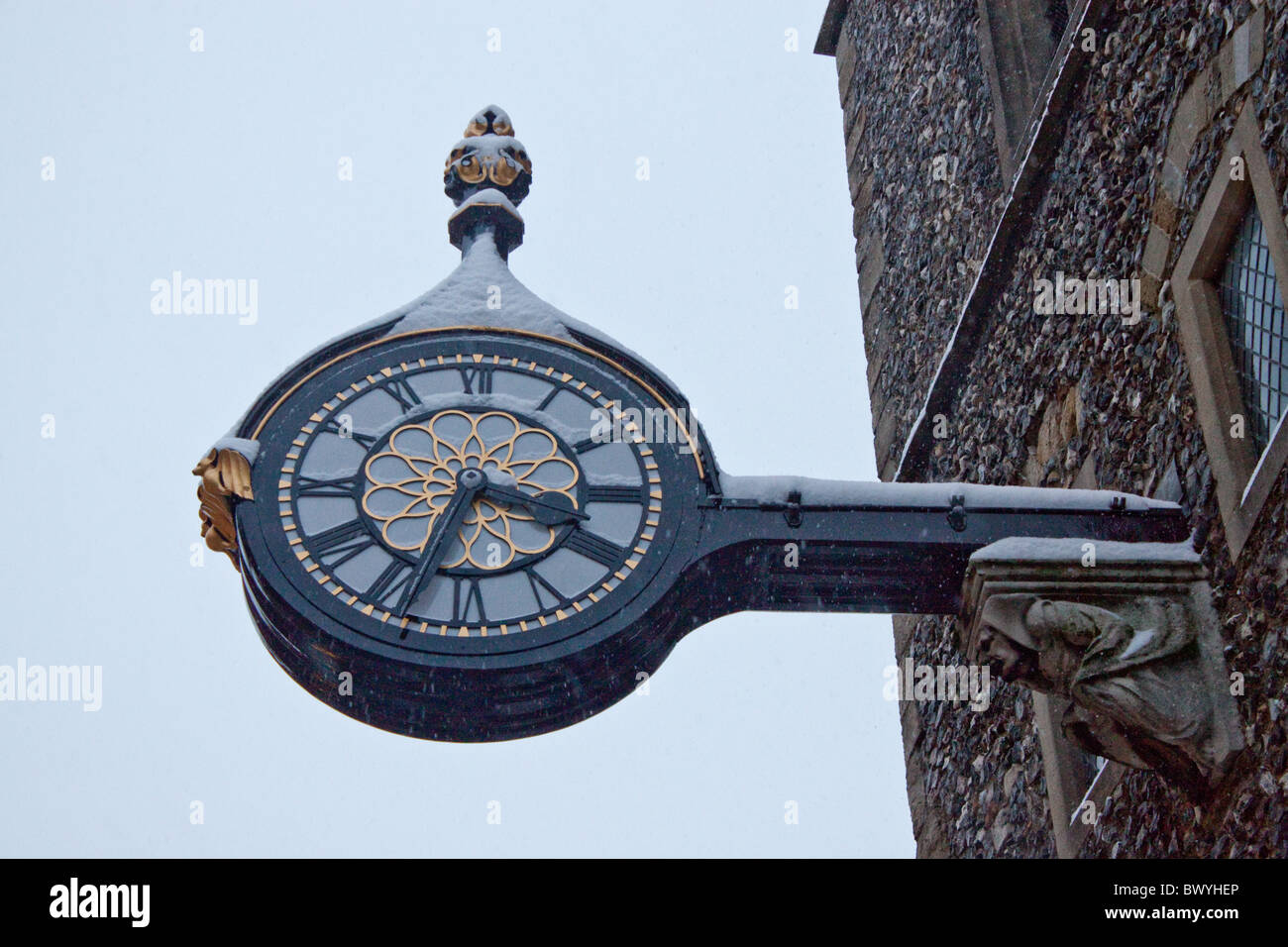 Clock tower in high street hi-res stock photography and images - Alamy