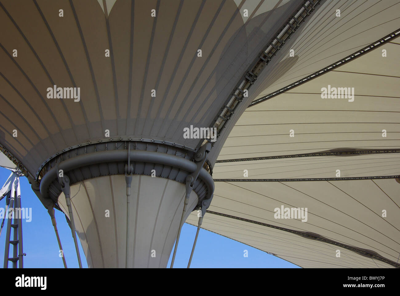 Canopy structure hi-res stock photography and images - Alamy
