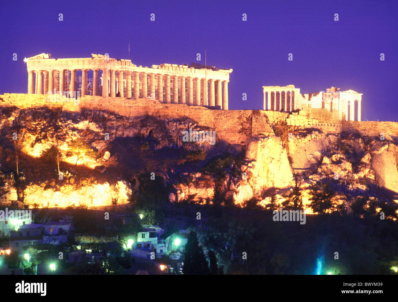 Acropolis antique Ancient world antiquity Athens bleuchtet rocks cliffs ...