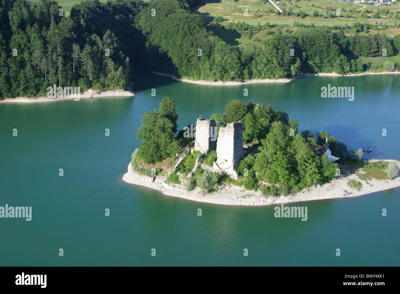 castle-ile-d-ogoz-island-isle-canton-freiburg-chapel-lac-de-la-gruyere