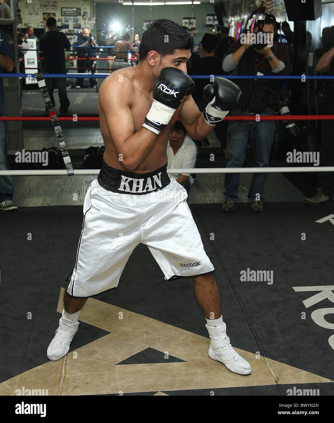 AMIR KHAN BOXER HOLLYWOOD LOS ANGELES CALIFORNIA USA 30 November 2010 Stock Photo