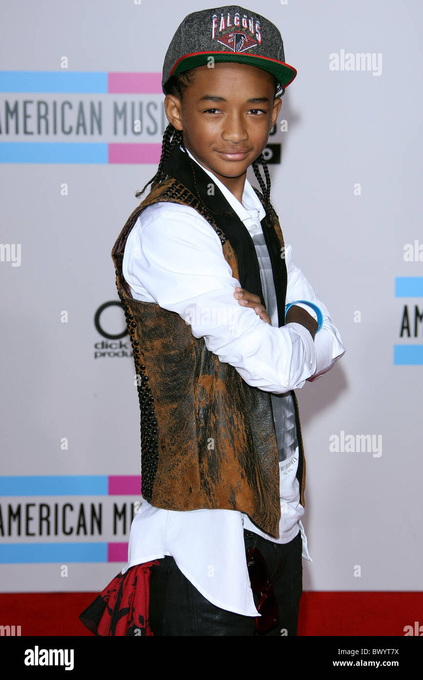 JADEN SMITH 2010 AMERICAN MUSIC AWARDS ARRIVALS DOWNTOWN LOS ANGELES