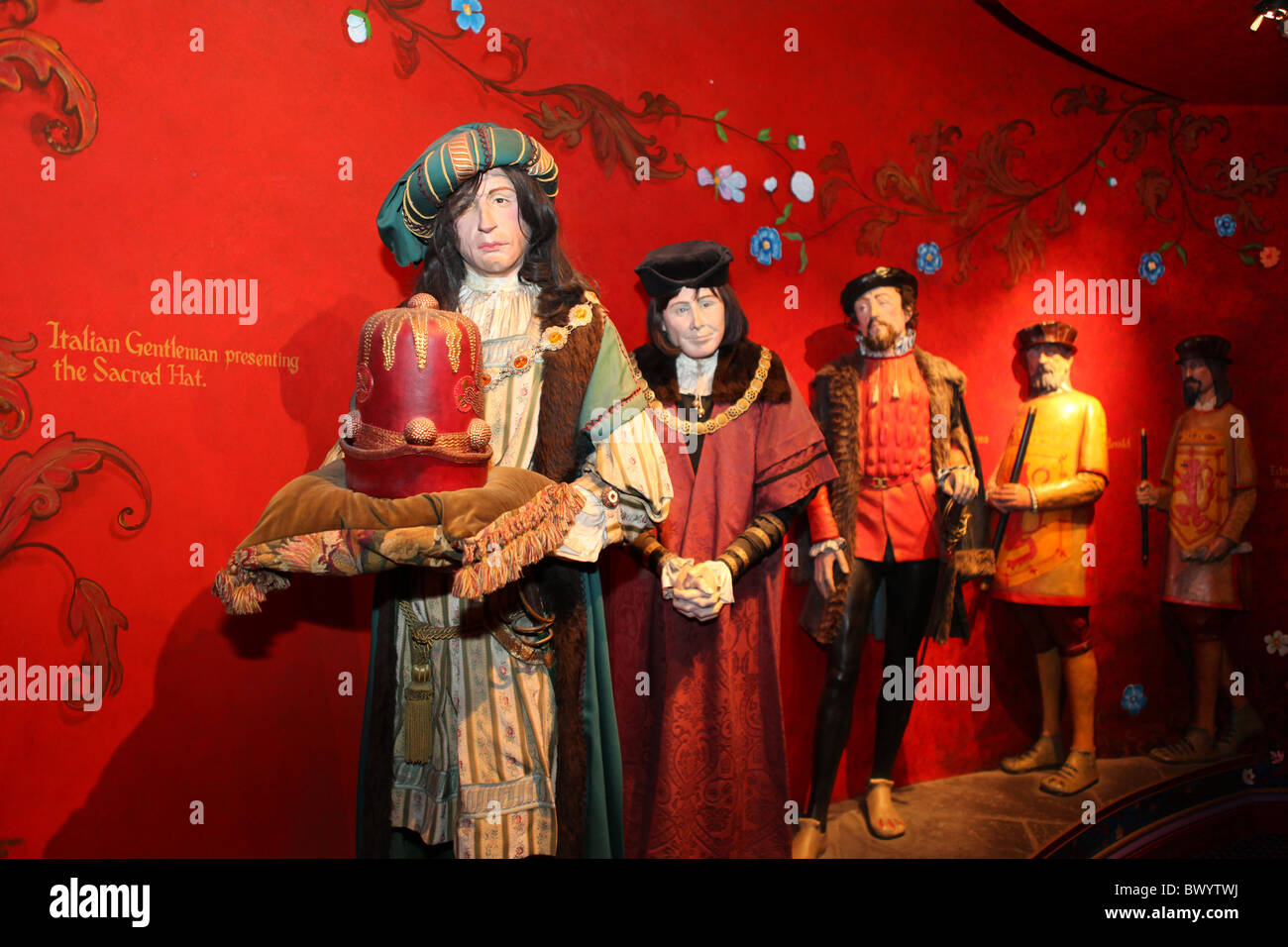 Inside Edinburgh Castle The story /exhibition of the Scottish crown jewels Stock Photo Alamy