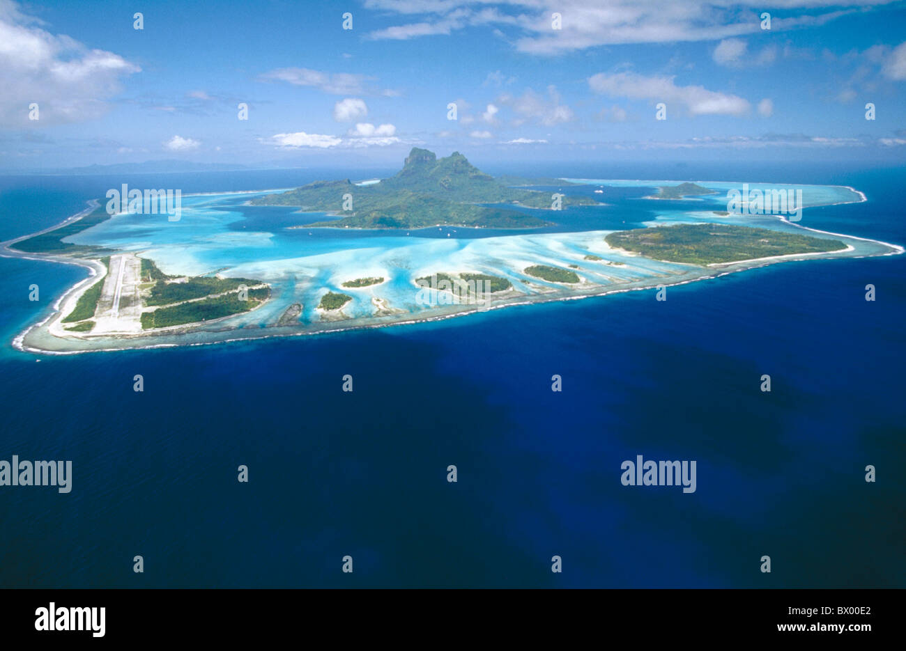 Bora Bora island isle sea Pacific atoll flight slope long shot links aerial photo aerial view Stock Photo