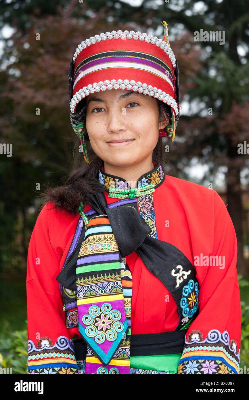 Woman from Sani minority, Shilin Yi, near Lunan and Kunming, Yunnan Province, China Stock Photo