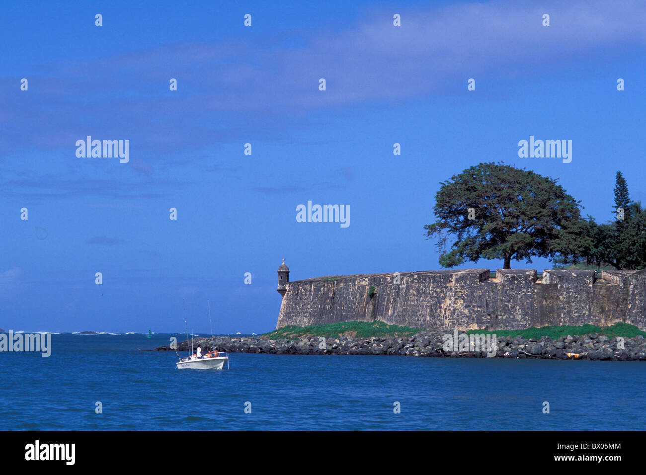 Old san juan puerto rico boat hi-res stock photography and images - Alamy