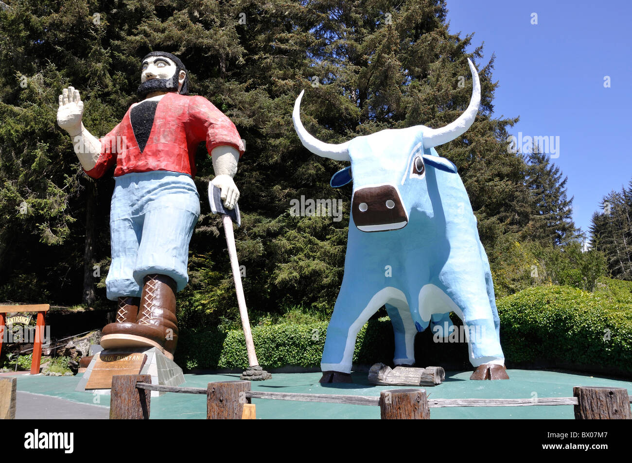 Babe the Blue Ox statue by Paul Bunyan at Trees Of Mystery, Klamath