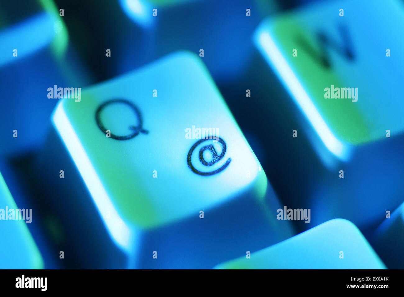 Mail Email 10634874 AT computer detail e EDP Q symbol keyboard