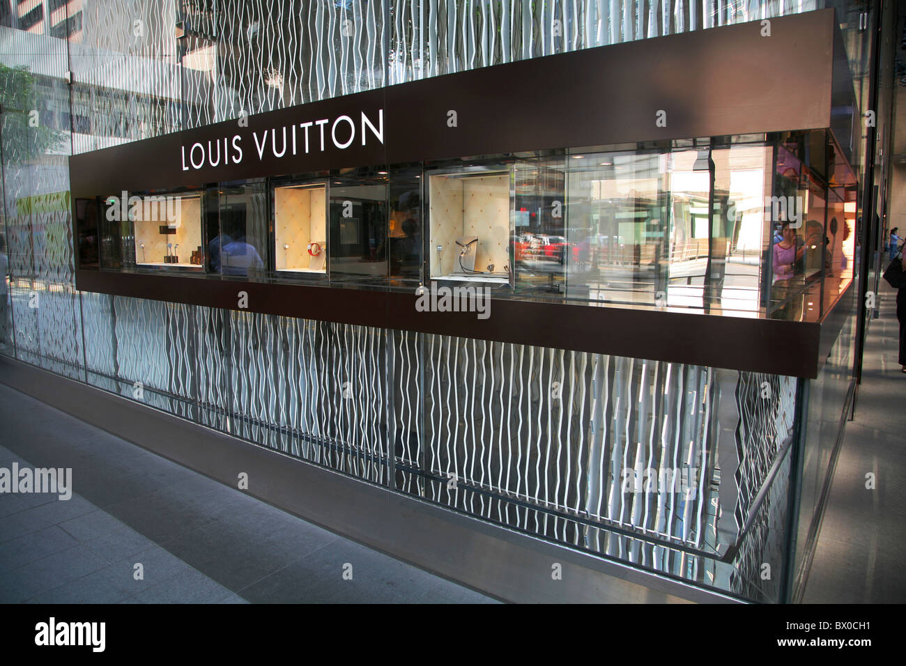 Louis Vuitton, The Landmark, Central District, Hong Kong, Photo - Alamy