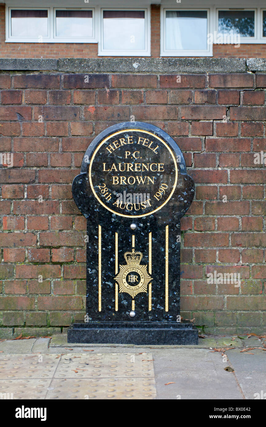 Memorial To Pc Laurence Brown Who Was Shot Dead On Pownall Road Stock Photo Alamy
