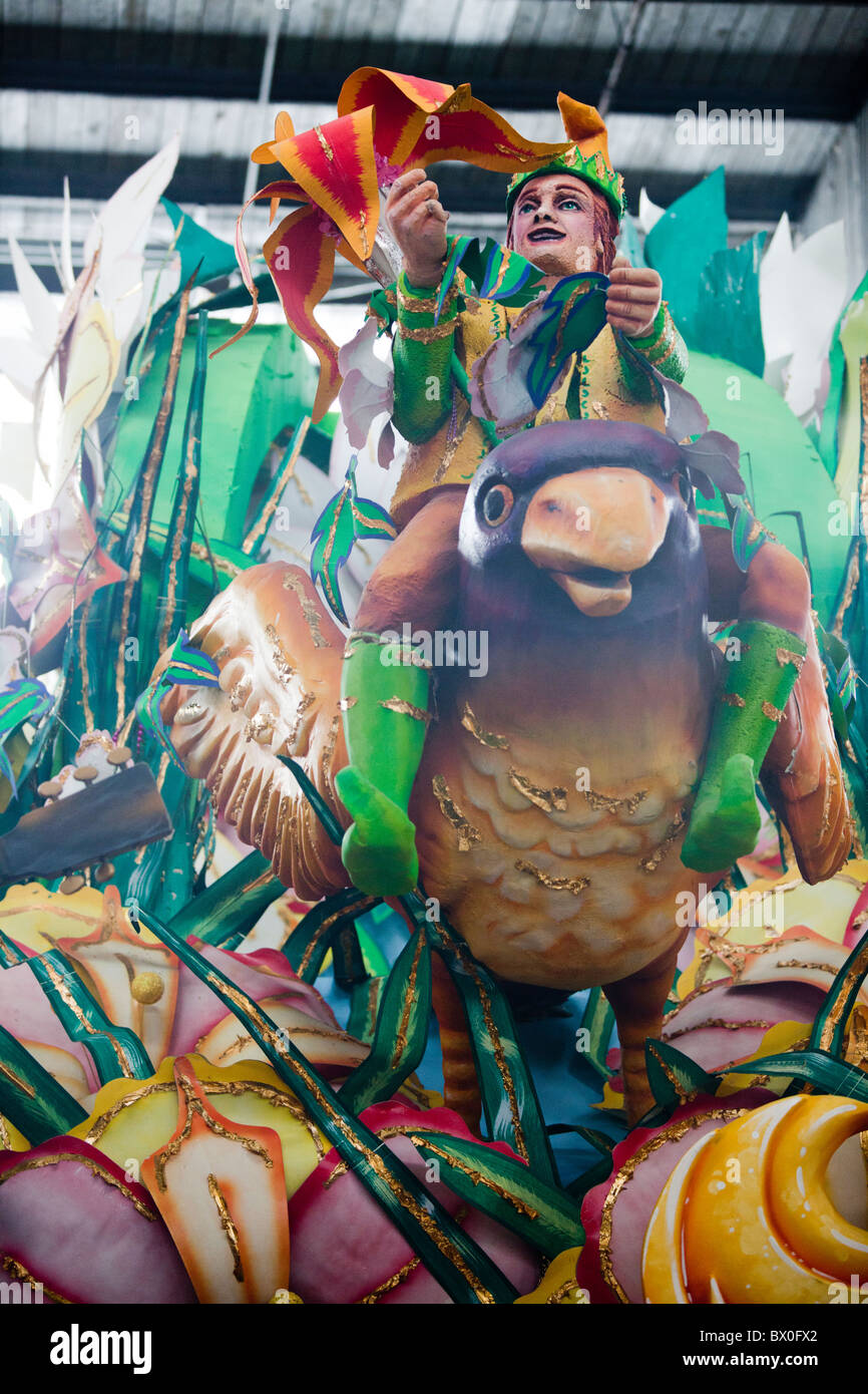 kern mardi gras floats